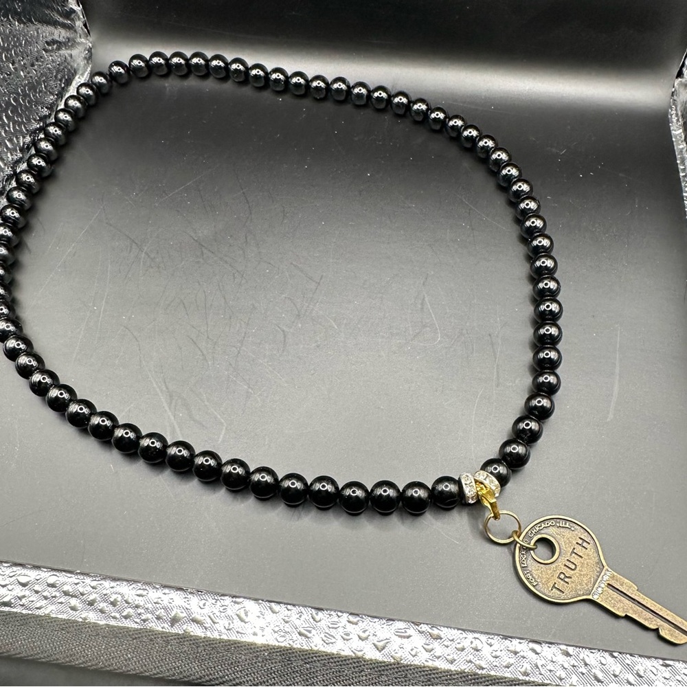New Onyx Beaded Necklace with Key 🔑 charm